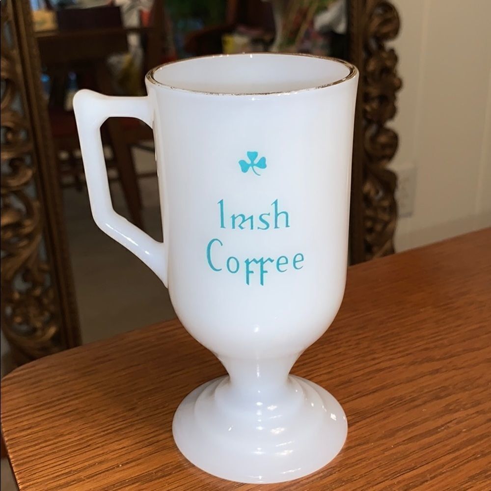 ☘️ Vintage Milk glass “Irish coffee” mug ☘️